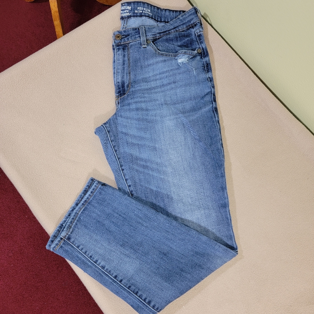 Signature by Levi Strauss mid-rise jeans